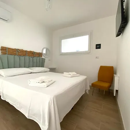 Isid'oro - 50m Dal Mare Pensionat Sant Isidoro (Apulia)