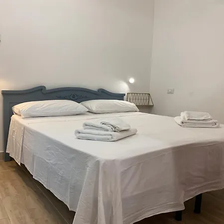 Pensionat Isid'oro - 50m Dal Mare Sant Isidoro (Apulia)