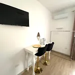 Isid'oro - 50m Dal Mare Pensjonat *
