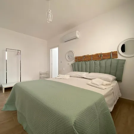 Isid'oro * Sant Isidoro (Apulia)