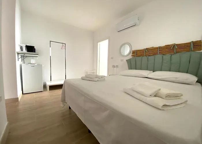 Isid'oro * Sant Isidoro (Apulia)