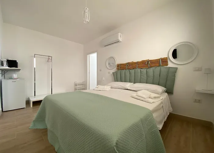 Isid'oro * Sant Isidoro (Apulia)