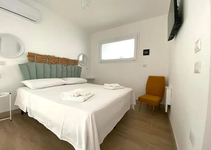 Isid'oro Gasthof Sant Isidoro (Apulia)